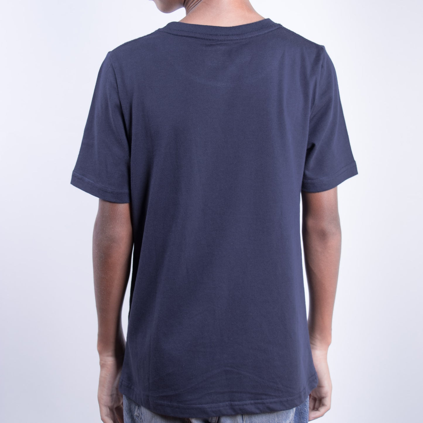 Kids cotton regular t-shirt in navy KUD293E on model back view